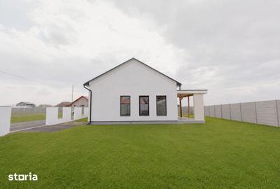 Casă cu 4 camere cu Teren 500 Mp în Sânmihaiu Român - 4