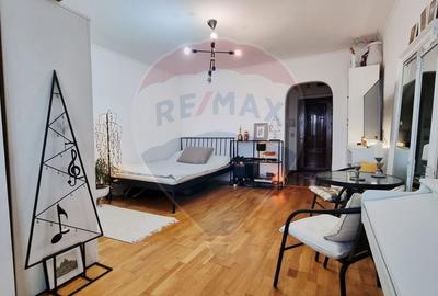 Garsonieră semidecomandată, mobilată în Costin Georgian - 7