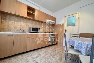 Apartament cu 3 camere decomandat, mobilat în Traian - 4