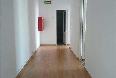 Birou, 63 mp în Hărmanului