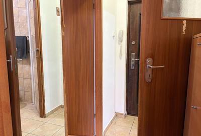 Apartament cu 2 camere semidecomandat, mobilat în Apărătorii Patriei - 9