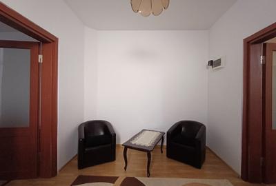 Apartament cu 2 camere semidecomandat în P-ța Unirii - 5