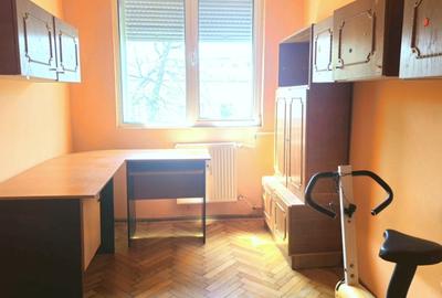 Apartament cu 3 camere semidecomandat, mobilat în Țiglina 1 - 1