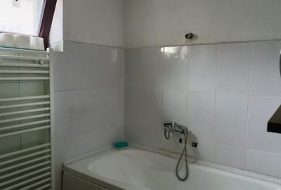 Casă cu 4 camere în Central - 3