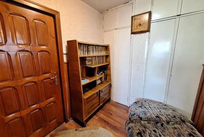 Apartament cu 3 camere decomandat în 9 Mai - 10