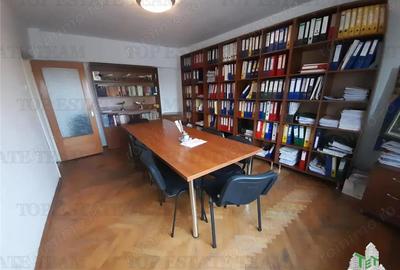 Piata Unirii chiar la metrou in exclusivitate vanzare 2 camere cu loc de parcare - 2