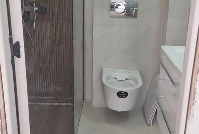 Garsonieră decomandată în Universitate