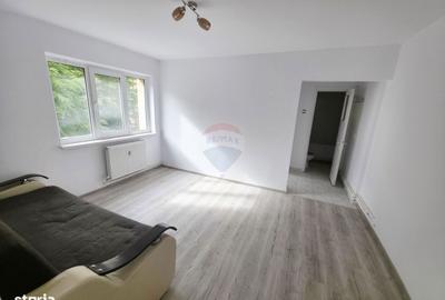 Apartament cu 3 camere semidecomandat în Mărăței - 1