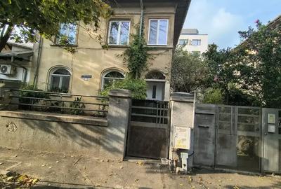 Apartament cu 4 camere decomandat în Domenii - 3