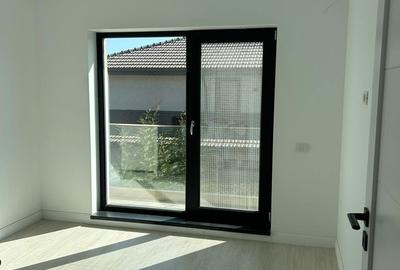 Casă cu 4 camere cu Canalizare în Central - 11