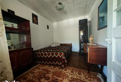 Casă cu 7 camere cu Teren 3233 Mp în Dârmănești - 4