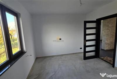 Casă cu 5 camere cu Teren 600 Mp în Mitocu Dragomirnei - 6
