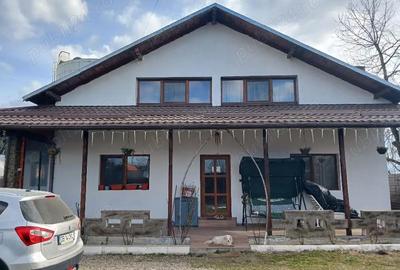 Casă cu Teren 950 Mp în Central - 5