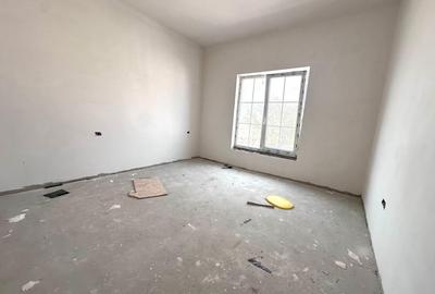 Duplex cu 4 camere cu Canalizare în Moșnița Nouă - 10