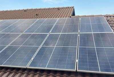 Casă cu 5 camere decomandat cu Canalizare în Primo - 1