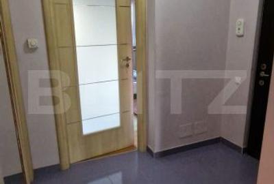 Apartament cu 3 camere decomandat în Micro 1
