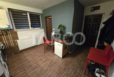 Garsoniera decomandata 28 mp utili mobilata utilata zona Tilisca Sibiu - 2