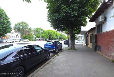 Casă individuală cu 6 camere cu Canalizare în ICIL - 8