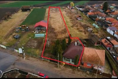 Teren intravilan 3291 mp – POT 40%, CUT 0.8 – Târgu Secuiesc - 1