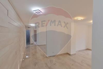 Apartament cu 4 camere decomandat în Ultracentral - 2
