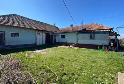 Casă individuală cu 3 camere în Tămășeu