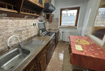 Apartament cu 3 camere semidecomandat în Semicentral - 2