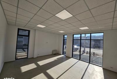 Spațiu comercial, de 417 mp, în Central - 8