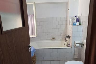 Apartament cu 4 camere în Micro 16 - 8