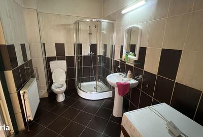 Casă cu 4 camere cu Teren 561 Mp în Central - 8