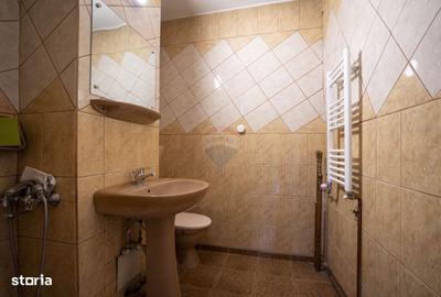 Apartament cu 4 camere în Decebal - 18