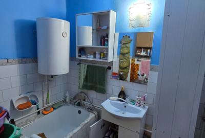 2 camere de vanzare , etajul 2, ultracentral Odobesti. - 3