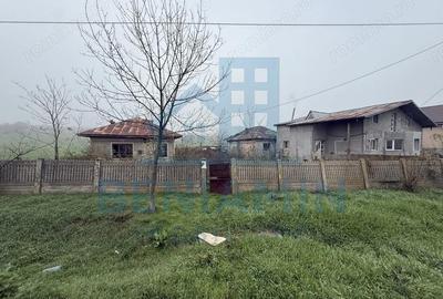 Teren de 1329 mp, în Mischii - 4