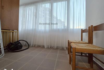 Apartament cu 3 camere, mobilat în Decebal - 15