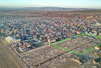 Teren de 19000 mp, în Sânpetru - 18