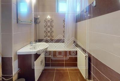 Apartament de vanzare in Sibiu - 47 mp utili + balcon - decomandat - 8