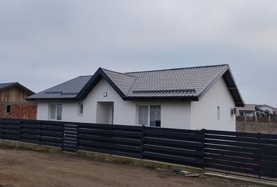 FARA COMISIOANE casa cu 4 camere 2 bai pe 400mp regim P+pod si terasa la cheie - 2