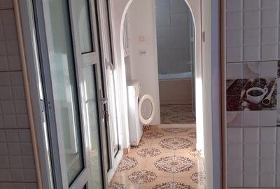 Apartament cu 3 camere decomandat în Micro 11 - 8