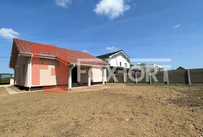 Casă individuală cu 4 camere în Ghiroda