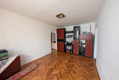 Apartament cu 3 camere semidecomandat în Ciritei - 6