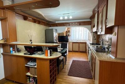 Apartament cu 3 camere decomandat în Ostroveni - 5