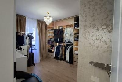 Apartament cu 3 camere  cu loc de parcare si curte proprie -de vanzare - 8