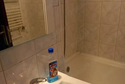 Proprietar, inchiriez garsoniera, strada Crinului - 3