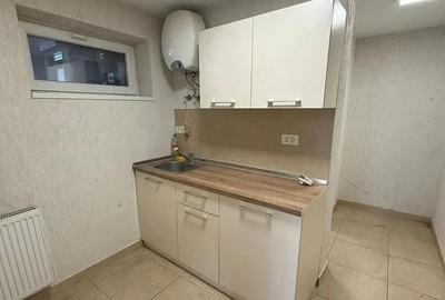 Spațiu comercial, de 40 mp, în Central - 2