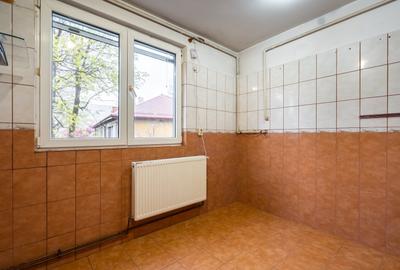 Vânzare  Apartament 3 camere de – Pajura, etajul 2 din 3 Vânzare  Apartament 3 camere de – Pajura, etajul 2 din 3 - 2