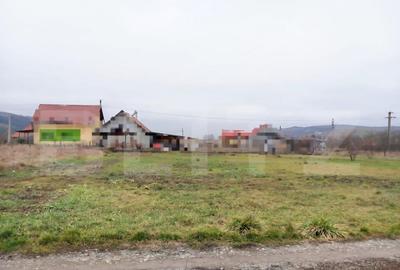 Teren de vanzare construibil in localitatea ICLOD - 5