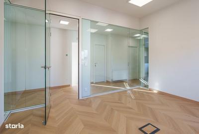 Spațiu comercial, de 75 mp, în Central - 10
