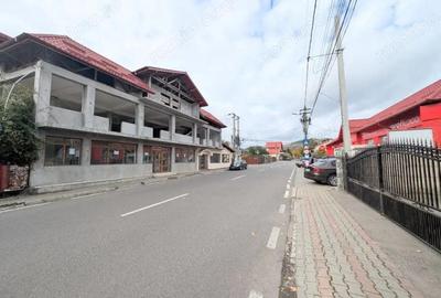 Investitie ideala - Cladire cu Spatiul Comercial la Parter, Teren 845 mp - 2