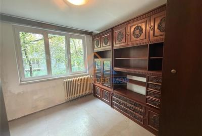 Vanzare apartament 3 camere, decomandat, etaj 1 zona Drumul Taberei - 10