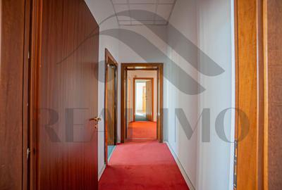 Casă individuală cu 63 camere cu Canalizare în P-ța Romană - 39