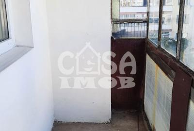 Apartament cu 2 camere semidecomandat în Micro 6 - 10